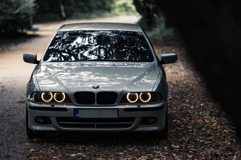 BMW E39 — Fahrzeugfotografie