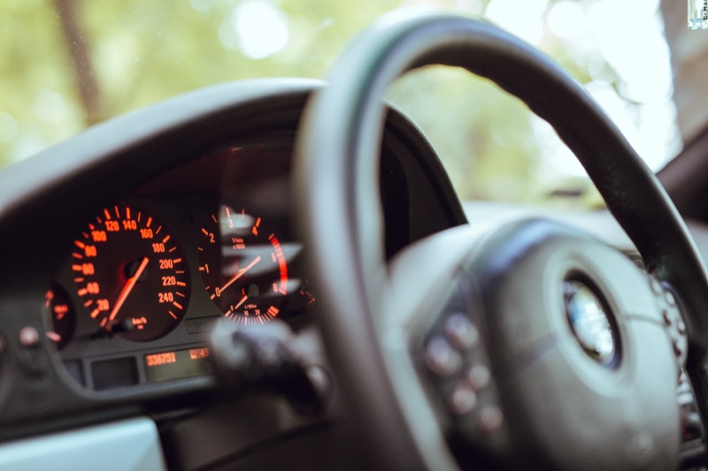 BMW E39 — Fahrzeugfotografie